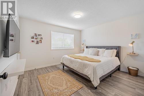 7224 Visor Gate, Mississauga (Meadowvale Village), ON - Indoor Photo Showing Bedroom