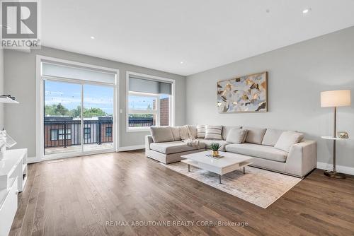 16 - 60 Arkell Road, Guelph (Pine Ridge), ON - Indoor Photo Showing Living Room