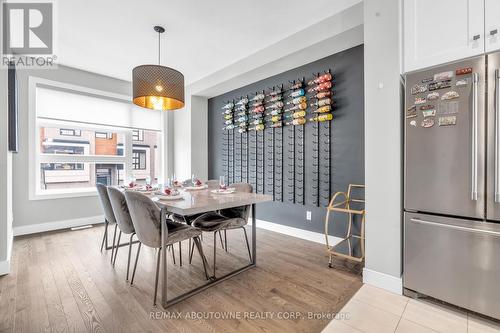 16 - 60 Arkell Road, Guelph (Pine Ridge), ON - Indoor Photo Showing Dining Room