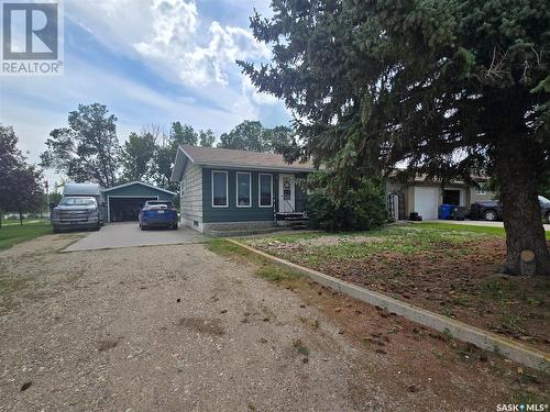 805 Assiniboia Avenue, Stoughton, SK - Outdoor