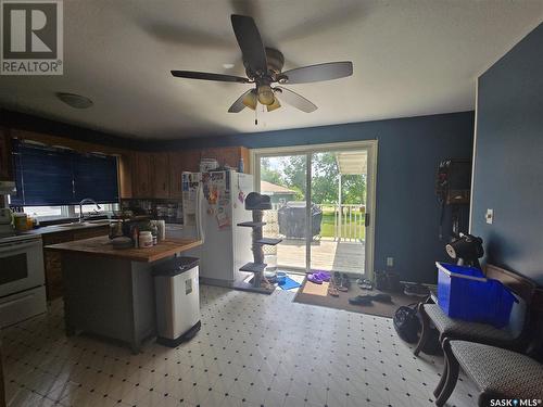 805 Assiniboia Avenue, Stoughton, SK - Indoor Photo Showing Kitchen