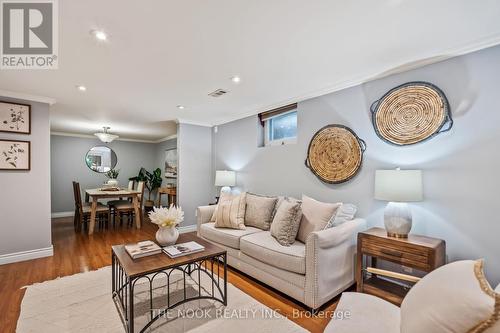 539 Brentwood Avenue, Oshawa (O'Neill), ON - Indoor Photo Showing Living Room