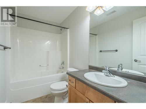 4983 Windsong Crescent, Kelowna, BC - Indoor Photo Showing Bathroom