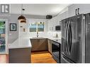 1720 Mountain Avenue, Kelowna, BC  - Indoor Photo Showing Kitchen With Upgraded Kitchen 