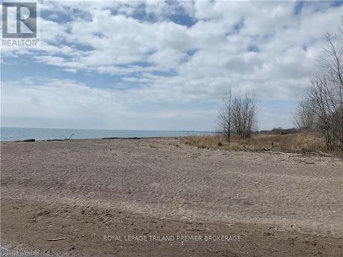 18094 Erie Shore Drive, Chatham-Kent (Erieau), ON 