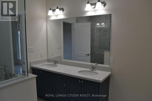 32 Revol Road, Penetanguishene, ON - Indoor Photo Showing Bathroom