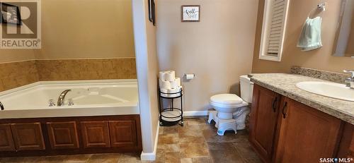 202 Saskatchewan Avenue, Pangman, SK - Indoor Photo Showing Bathroom