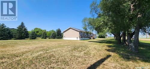 202 Saskatchewan Avenue, Pangman, SK - Outdoor