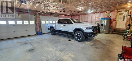 202 Saskatchewan Avenue, Pangman, SK - Indoor Photo Showing Garage