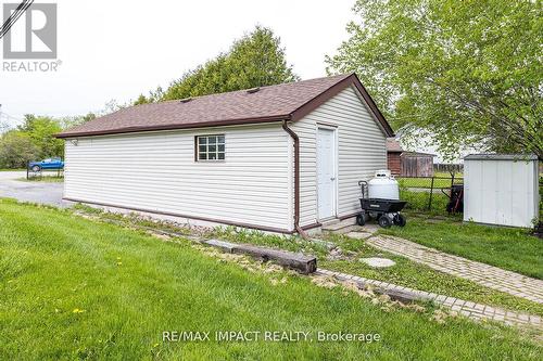 32 Totten Drive, Kawartha Lakes (Fenelon Falls), ON - Outdoor