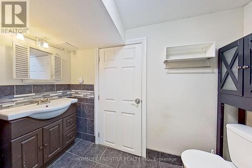 267 Grove Street E, Barrie (Wellington), ON - Indoor Photo Showing Bathroom