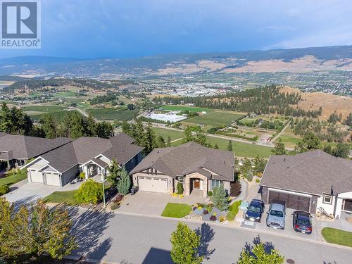 579 Selkirk Court, Kelowna, BC - Outdoor With View