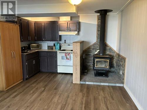 1503 Willow Place, Williams Lake, BC - Indoor Photo Showing Kitchen