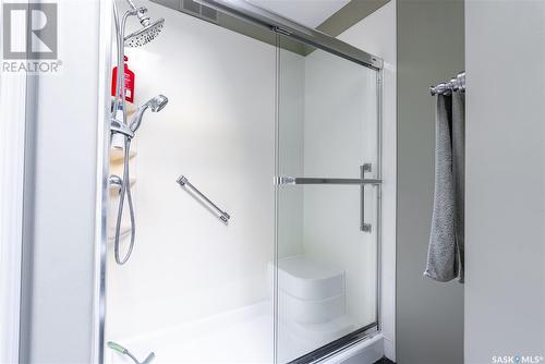 134 Braeshire Lane, Saskatoon, SK - Indoor Photo Showing Bathroom