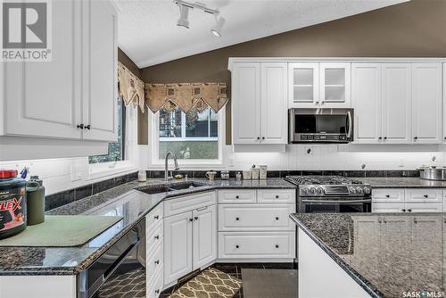 134 Braeshire Lane, Saskatoon, SK - Indoor Photo Showing Kitchen With Double Sink