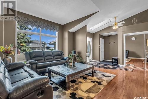 134 Braeshire Lane, Saskatoon, SK - Indoor Photo Showing Living Room