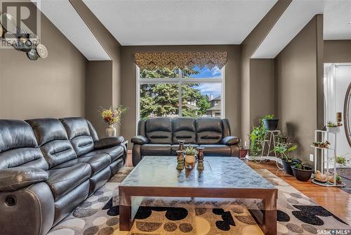 134 Braeshire Lane, Saskatoon, SK - Indoor Photo Showing Living Room