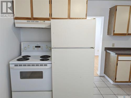 159 11Th Street E, Prince Albert, SK - Indoor Photo Showing Kitchen