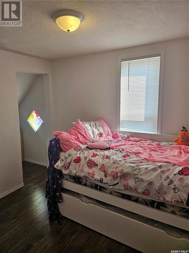 159 11Th Street E, Prince Albert, SK - Indoor Photo Showing Bedroom