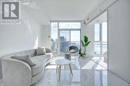 4303 - 75 Queens Wharf Road, Toronto (Waterfront Communities), ON - Indoor