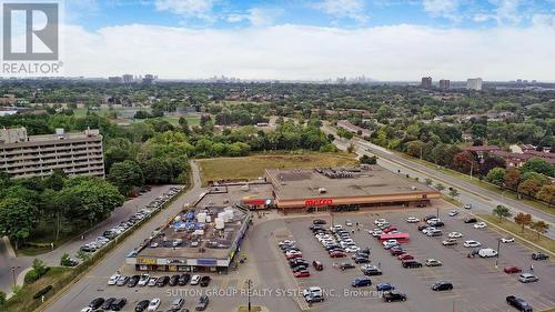 1904 - 1580 Mississauga Valley Boulevard, Mississauga (Mississauga Valleys), ON - Outdoor With View