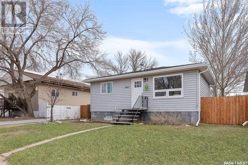 1053 Vaughan Street Sw, Moose Jaw, SK - Outdoor