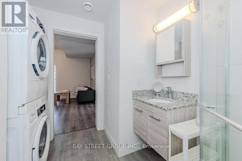 707 - 251 Hemlock Street, Waterloo, ON - Indoor Photo Showing Laundry Room