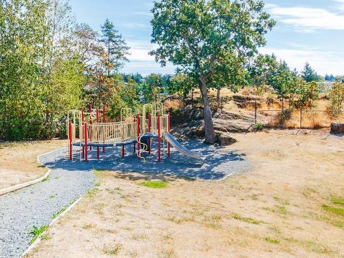 203A-2461 Gateway Rd, Langford, BC - Outdoor