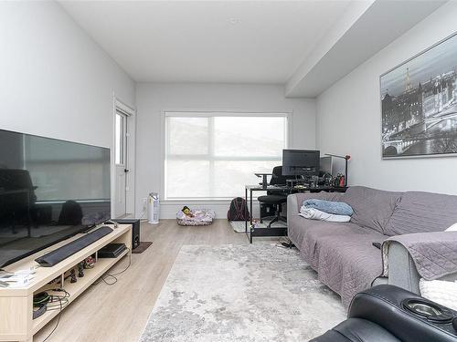 203A-2461 Gateway Rd, Langford, BC - Indoor Photo Showing Living Room