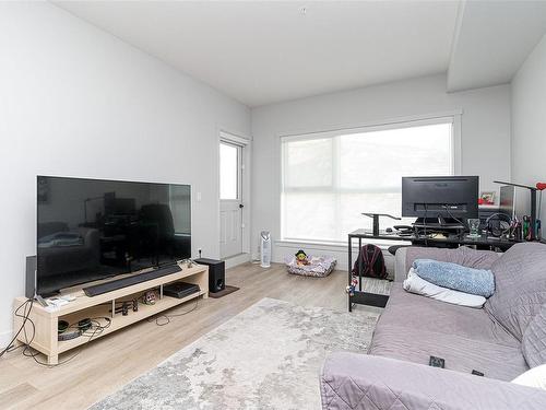 203A-2461 Gateway Rd, Langford, BC - Indoor Photo Showing Living Room