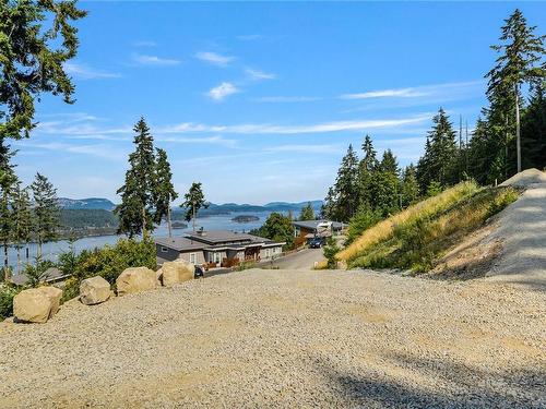 113 Clifford Heights Rd, Salt Spring, BC 