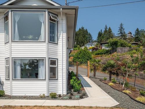 3037 Hammond Bay Rd, Nanaimo, BC 