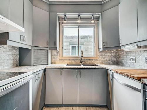 Kitchen - 475  - 477 Rue Deguire, Montréal (Saint-Laurent), QC - Indoor Photo Showing Kitchen With Double Sink With Upgraded Kitchen