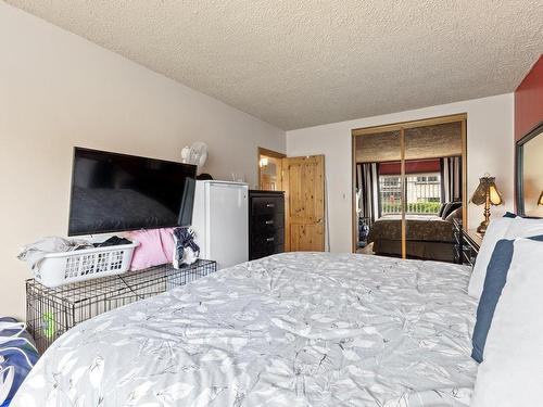 Chambre Ã Â coucher - 475  - 477 Rue Deguire, Montréal (Saint-Laurent), QC - Indoor Photo Showing Bedroom