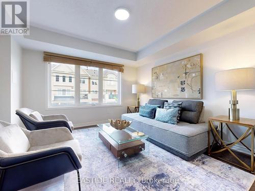 52 Gerigs Street, Toronto (Clairlea-Birchmount), ON - Indoor Photo Showing Living Room