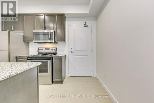 608 - 2490 Old Bronte Road, Oakville (Palermo West), ON - Indoor Photo Showing Kitchen