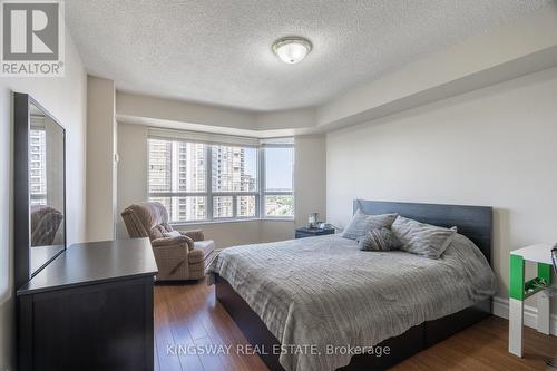 2018 - 25 Kingsbridge Garden Circle, Mississauga (Hurontario), ON - Indoor Photo Showing Bedroom