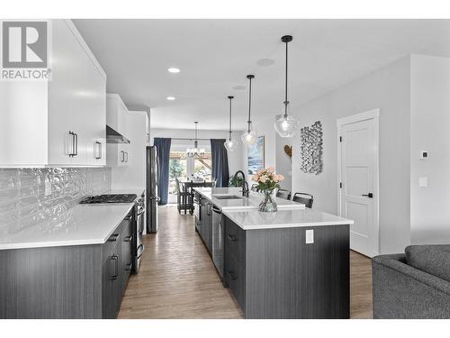 7760 Okanagan Landing Road Unit# 125, Vernon, BC - Indoor Photo Showing Kitchen With Upgraded Kitchen