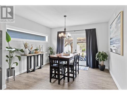 7760 Okanagan Landing Road Unit# 125, Vernon, BC - Indoor Photo Showing Dining Room