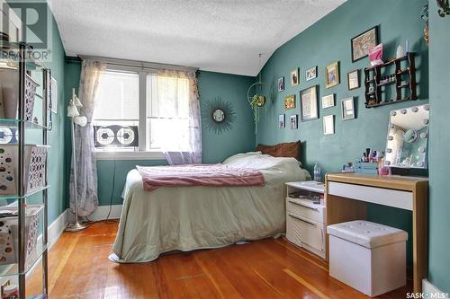 2358 Atkinson Street, Regina, SK - Indoor Photo Showing Bedroom