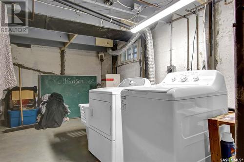 2358 Atkinson Street, Regina, SK - Indoor Photo Showing Laundry Room