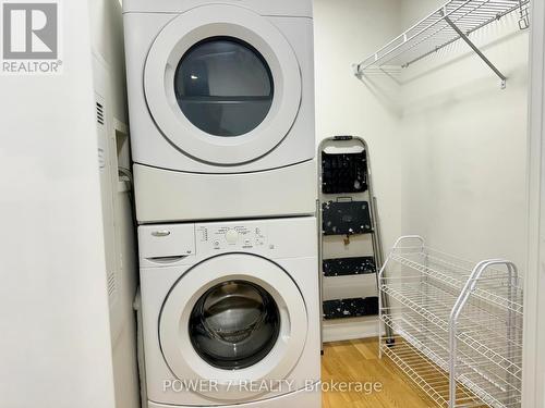 503 - 295 Adelaide Street W, Toronto (Waterfront Communities), ON - Indoor Photo Showing Laundry Room