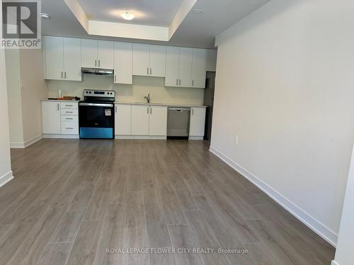 106 - 755 Omega Drive, Pickering (Town Centre), ON - Indoor Photo Showing Kitchen