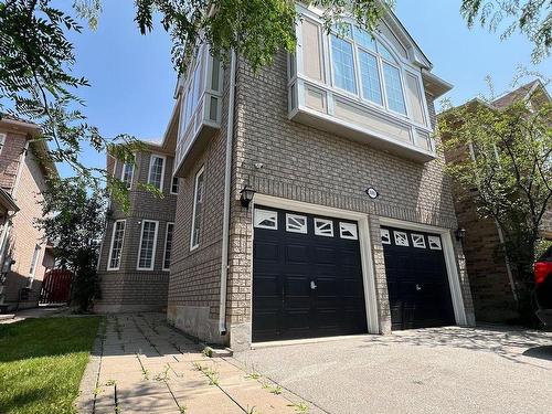 7285 Rosehurst Dr, Mississauga, ON - Outdoor