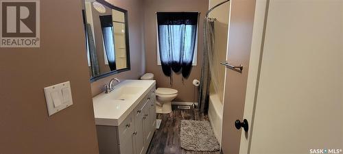 Schneider Acreage, Eye Hill Rm No. 382, SK - Indoor Photo Showing Bathroom