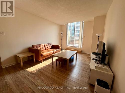 Uph8 - 256 Doris Avenue, Toronto (Willowdale East), ON - Indoor Photo Showing Living Room