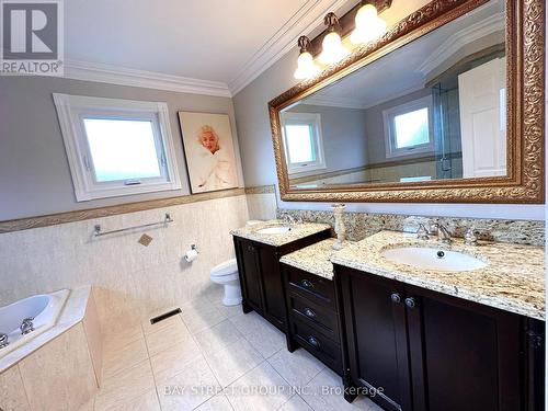 20 Taplane Drive, Markham, ON - Indoor Photo Showing Bathroom