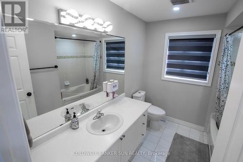 17 Flatfield Way, Brampton (Bram East), ON - Indoor Photo Showing Bathroom