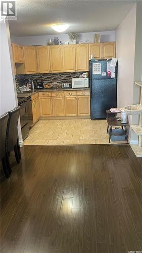 405 522 X Avenue S, Saskatoon, SK - Indoor Photo Showing Kitchen