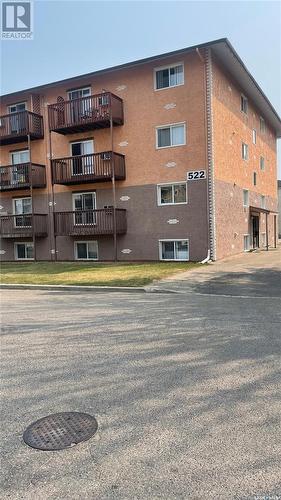 405 522 X Avenue S, Saskatoon, SK - Outdoor